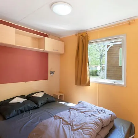 Mobilhome Noyer Avec Terrasse 4p * Saint-Martial-de-Nabirat