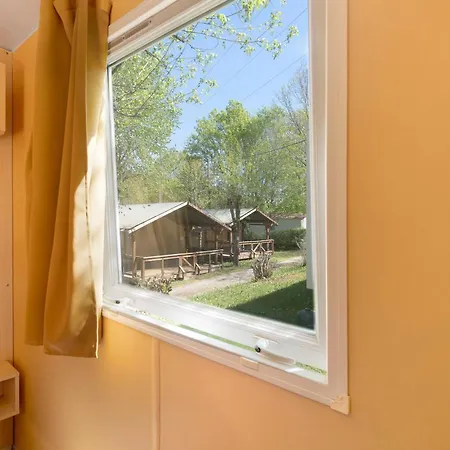 Mobilhome Noyer Avec Terrasse 4p *